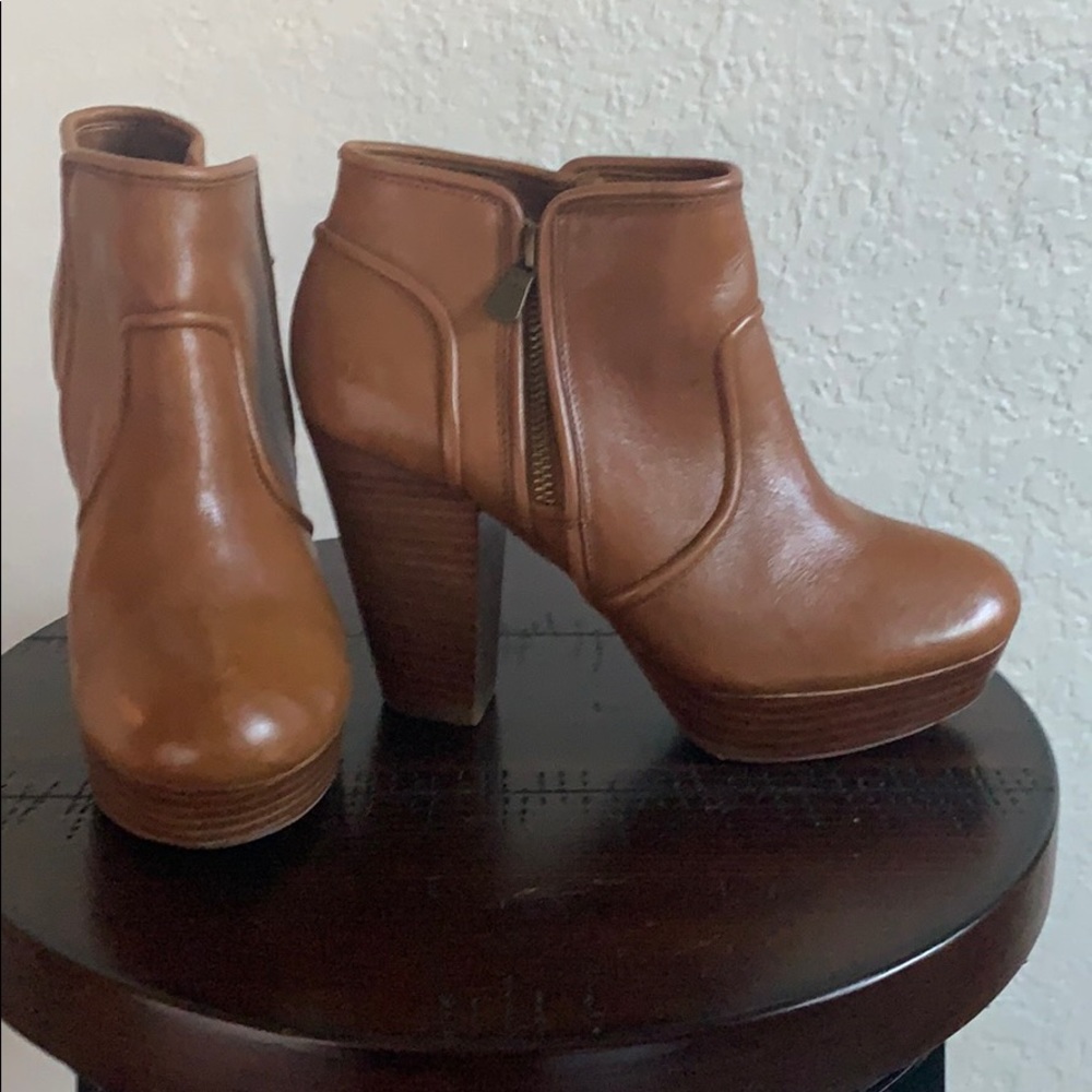 Ankle boots